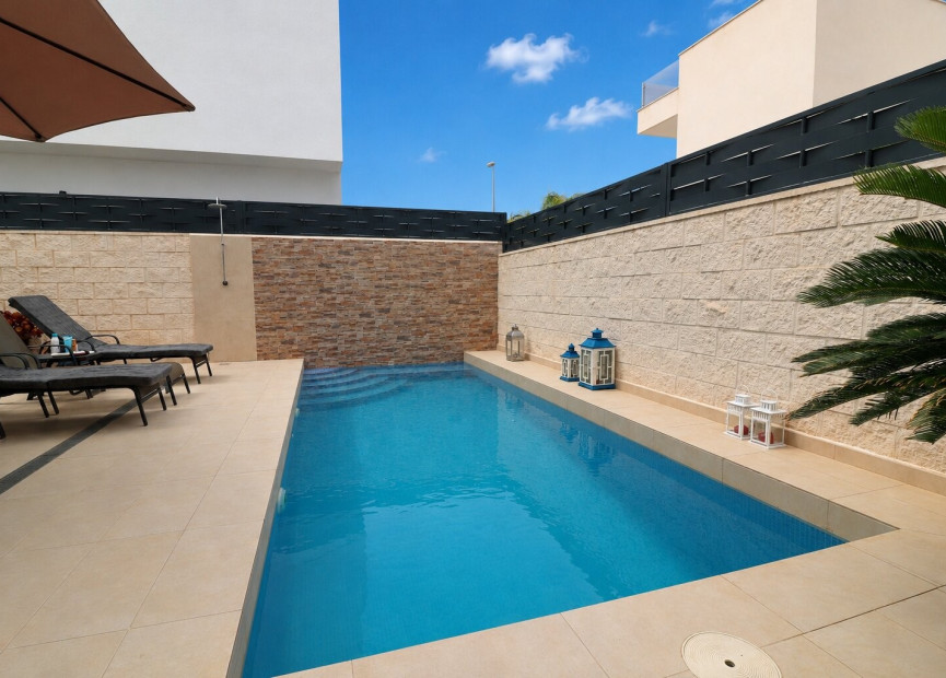 Reventa - 3. Casa indepiende - Benijófar - Costa Blanca Sur