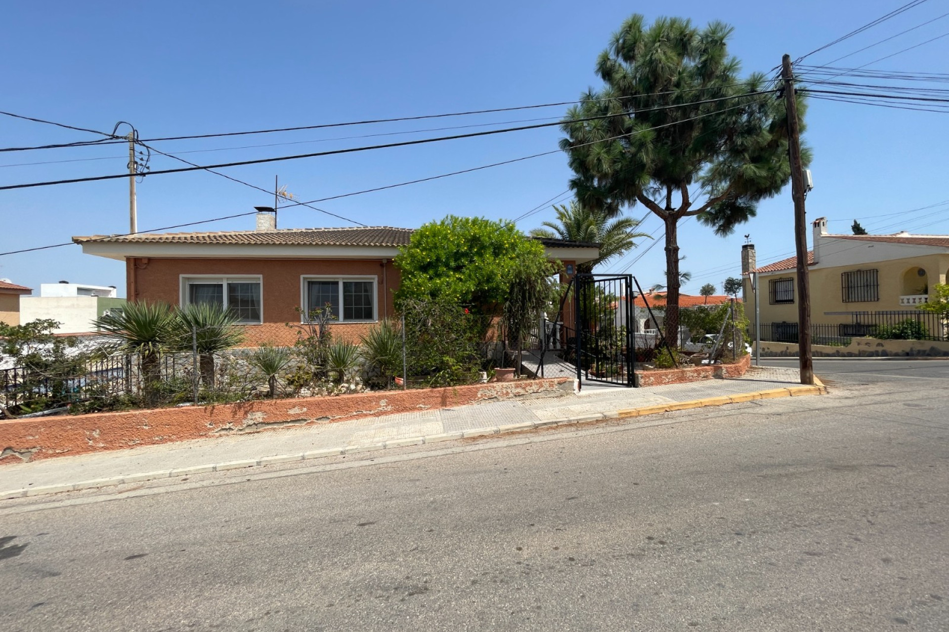 Reventa - 3. Casa indepiende - Benijófar - pueblo