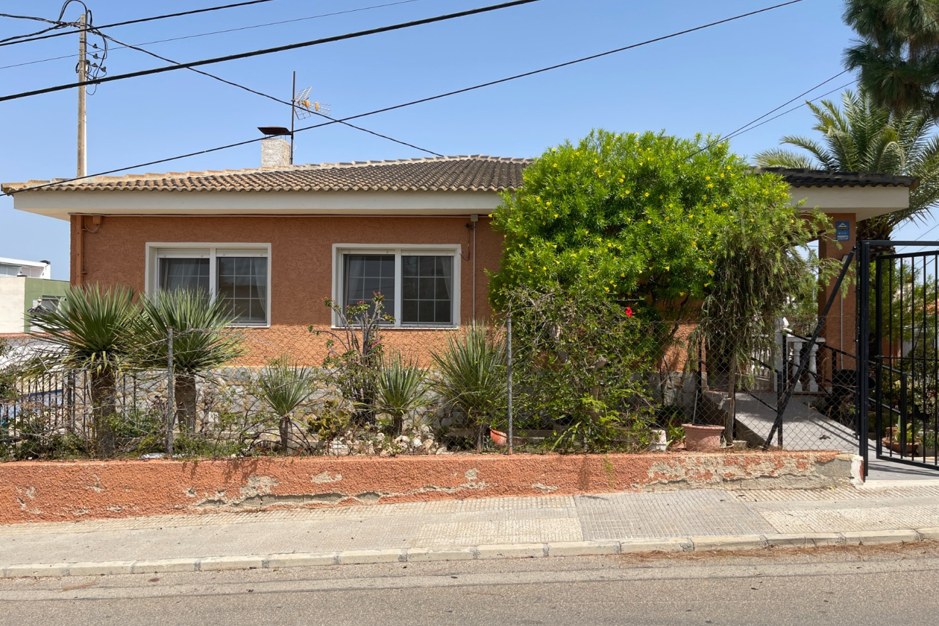 Reventa - 3. Casa indepiende - Benijófar - pueblo