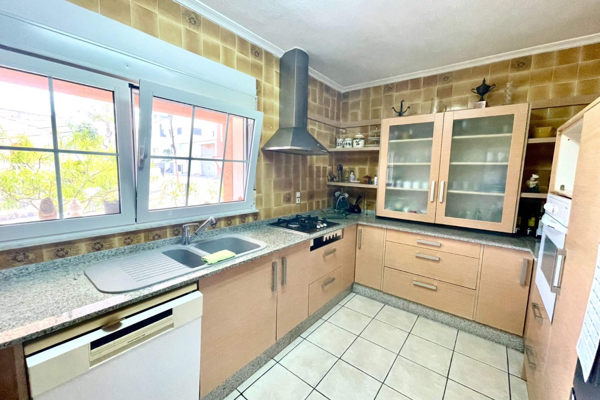 Reventa - 3. Casa indepiende - Benijófar - pueblo