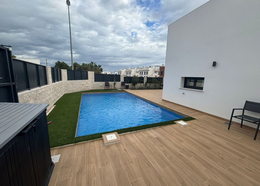 Reventa - 3. Casa indepiende - Ciudad Quesada - Costa Blanca Sur