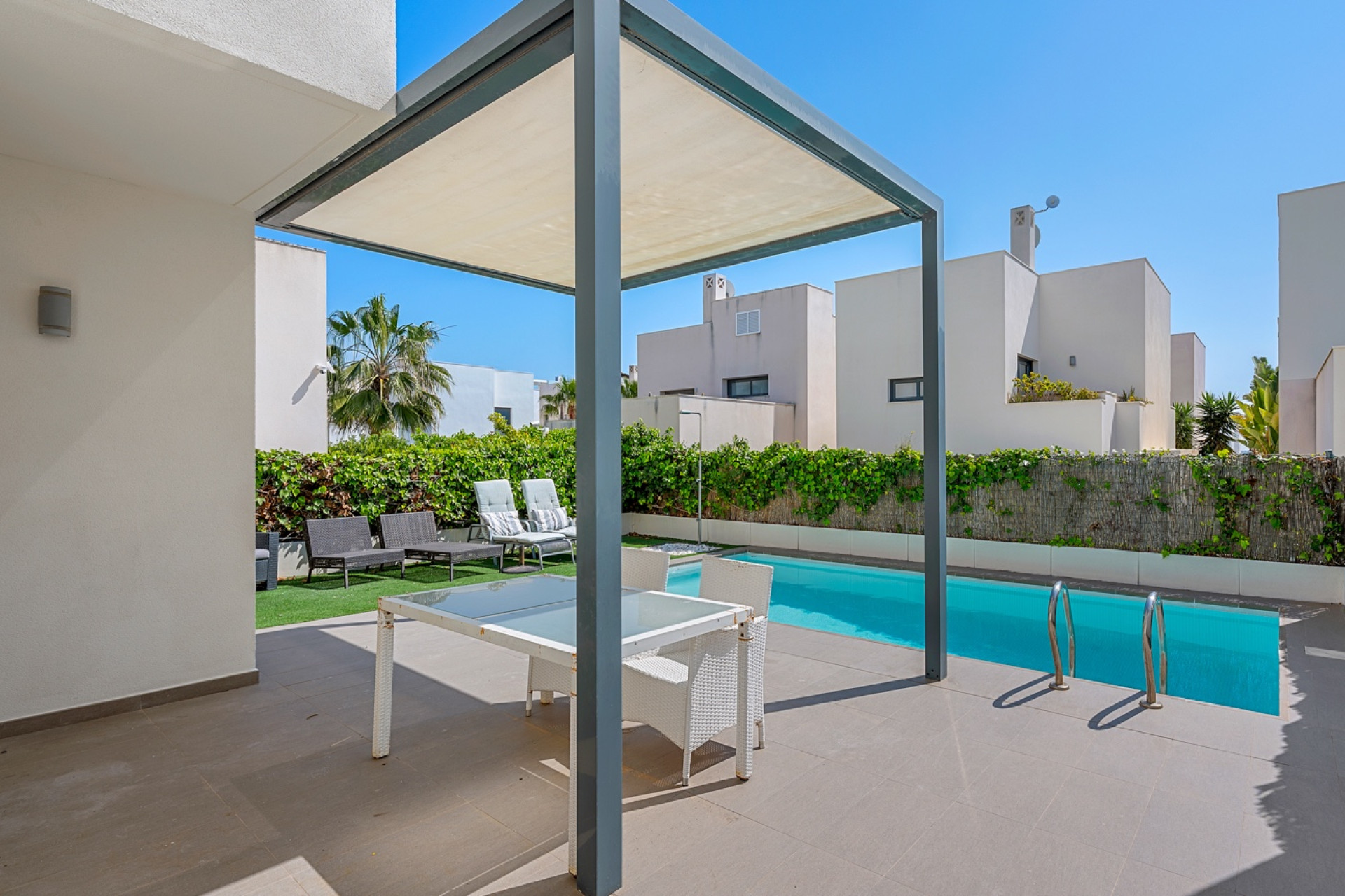 Reventa - 3. Casa indepiende - Ciudad Quesada - La Laguna