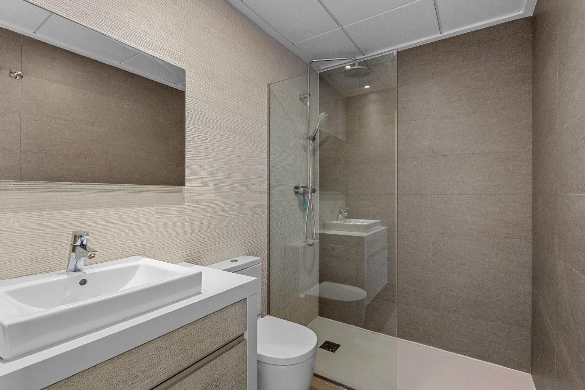 Reventa - 3. Casa indepiende - Ciudad Quesada - La Laguna