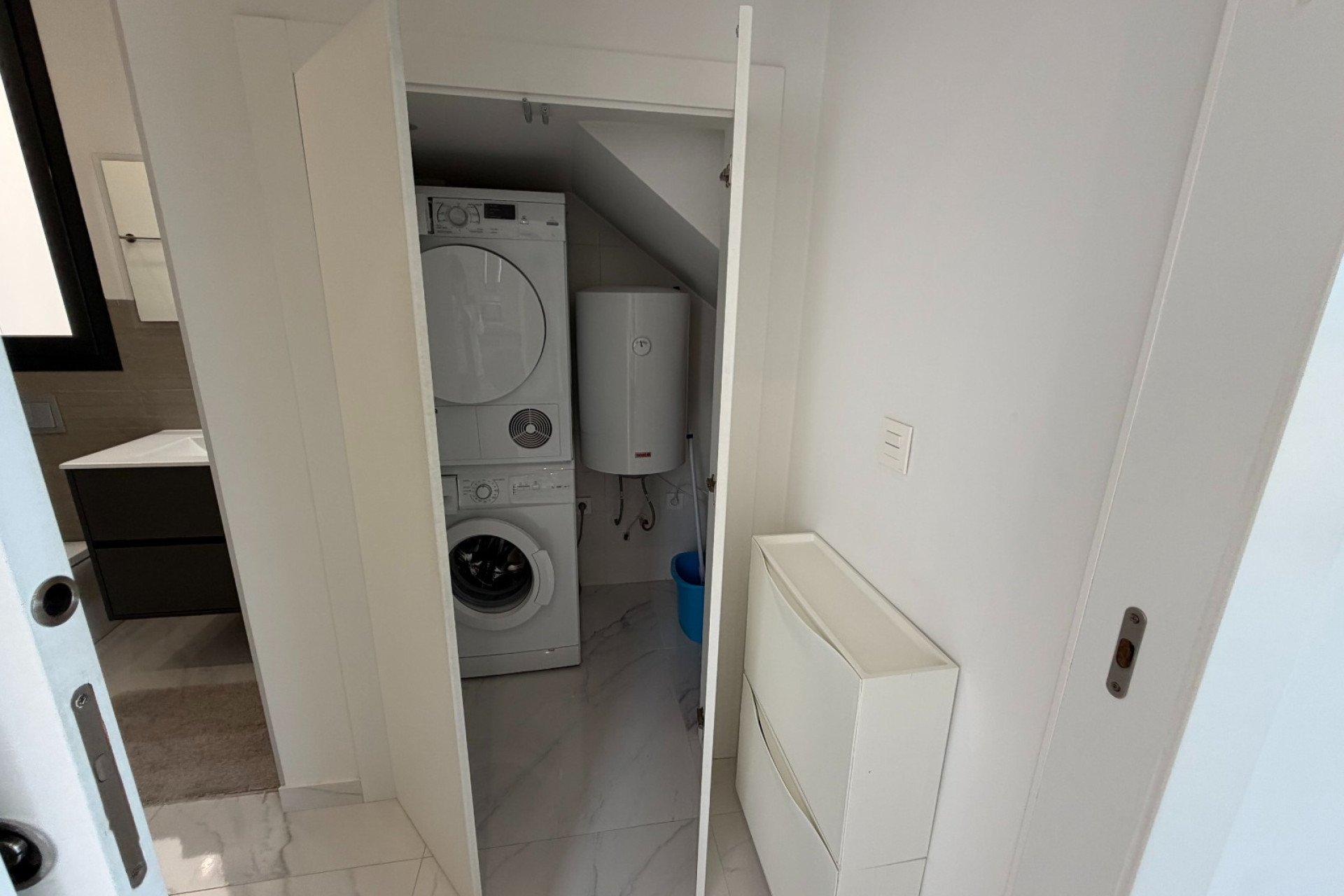 Reventa - 3. Casa indepiende - Ciudad Quesada - La Laguna