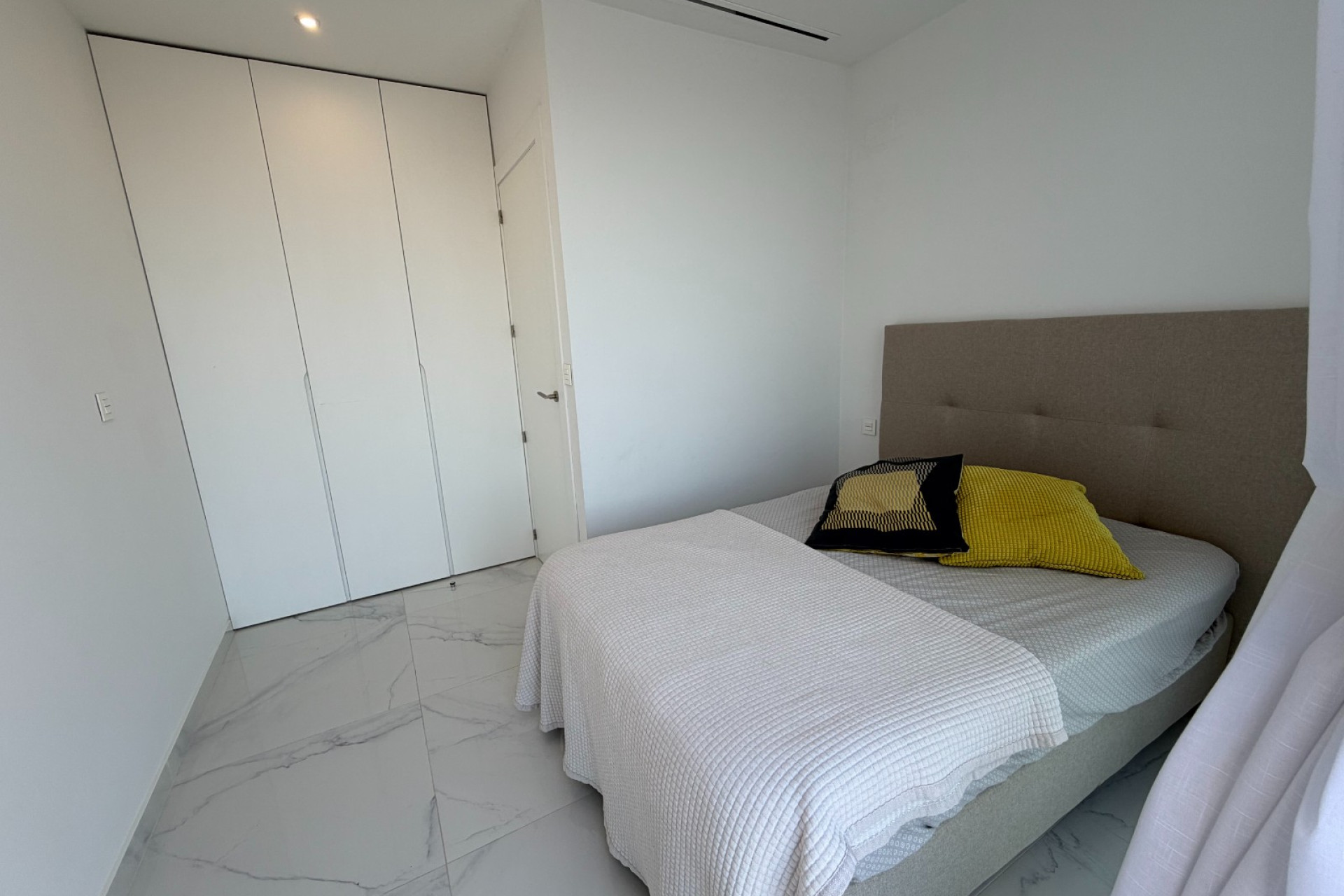 Reventa - 3. Casa indepiende - Ciudad Quesada - La Laguna