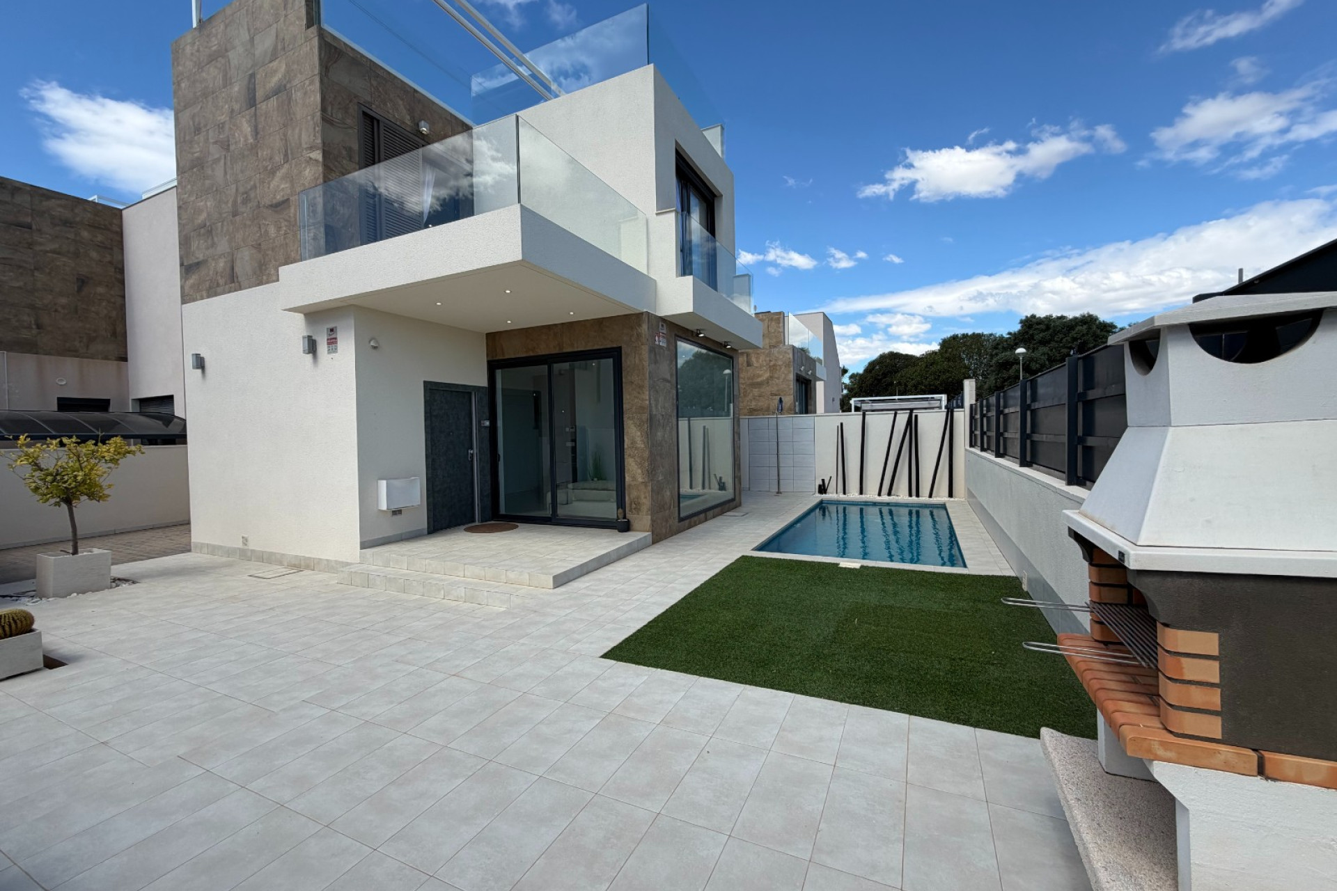 Reventa - 3. Casa indepiende - Ciudad Quesada - La Laguna