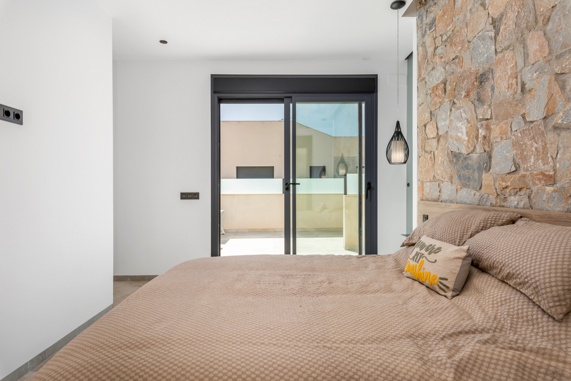 Reventa - 3. Casa indepiende - Ciudad Quesada - Pueblo Lucero