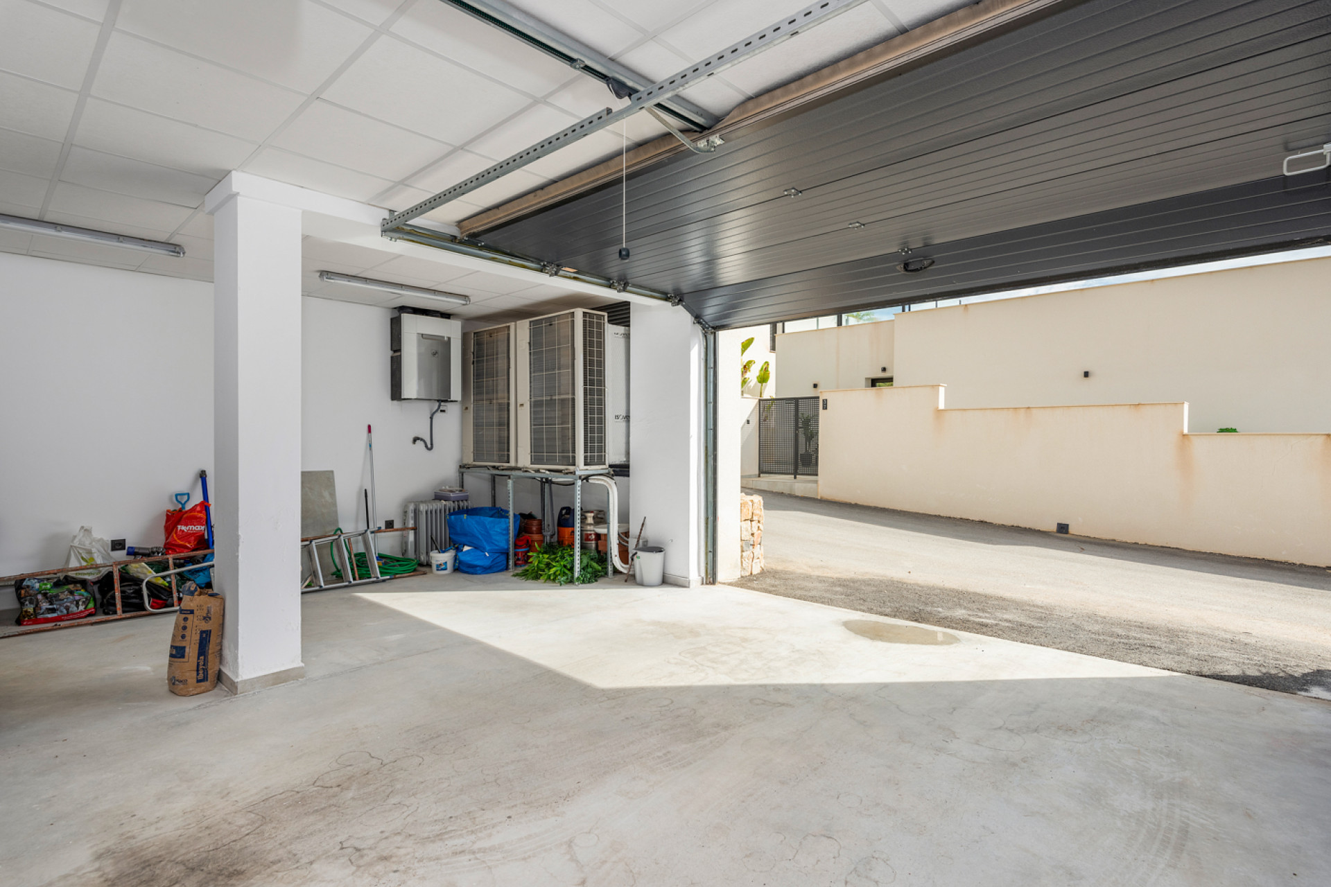 Reventa - 3. Casa indepiende - Ciudad Quesada - Pueblo Lucero