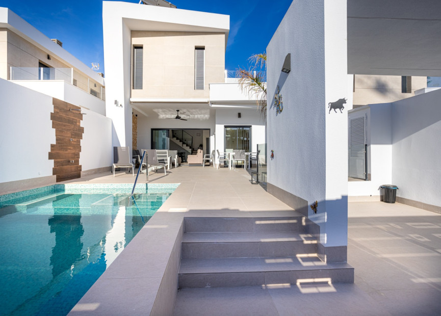 Reventa - 3. Casa indepiende - Dolores - Costa Blanca Sur