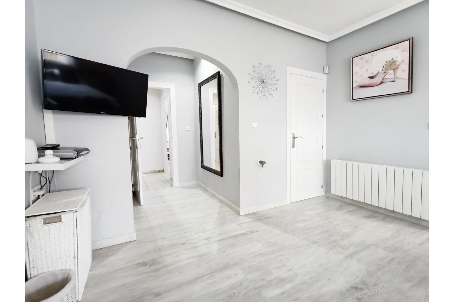 Reventa - 3. Casa indepiende - Gea y Truyols - Urb Lo Santiago