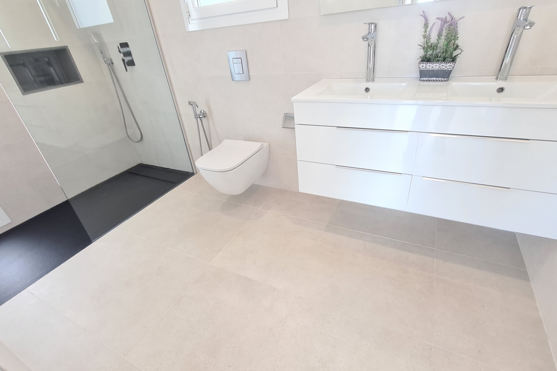 Reventa - 3. Casa indepiende - La Marina - Costa Blanca Norte 