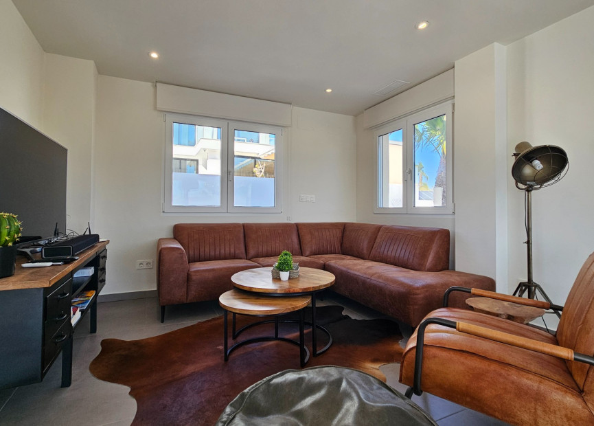 Reventa - 3. Casa indepiende - La Marina - Costa Blanca Sur