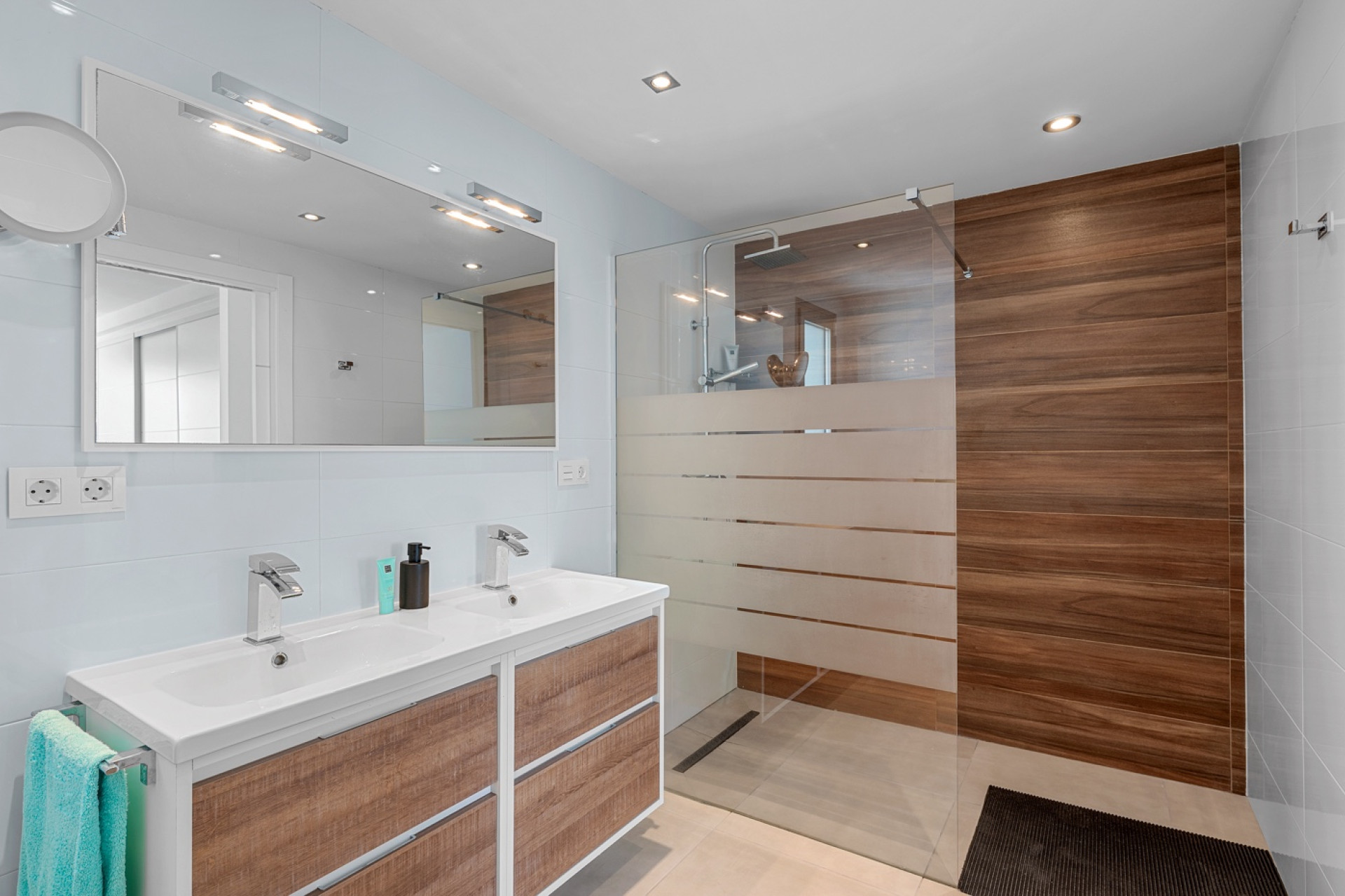Reventa - 3. Casa indepiende - La Marina - Costa Blanca Sur
