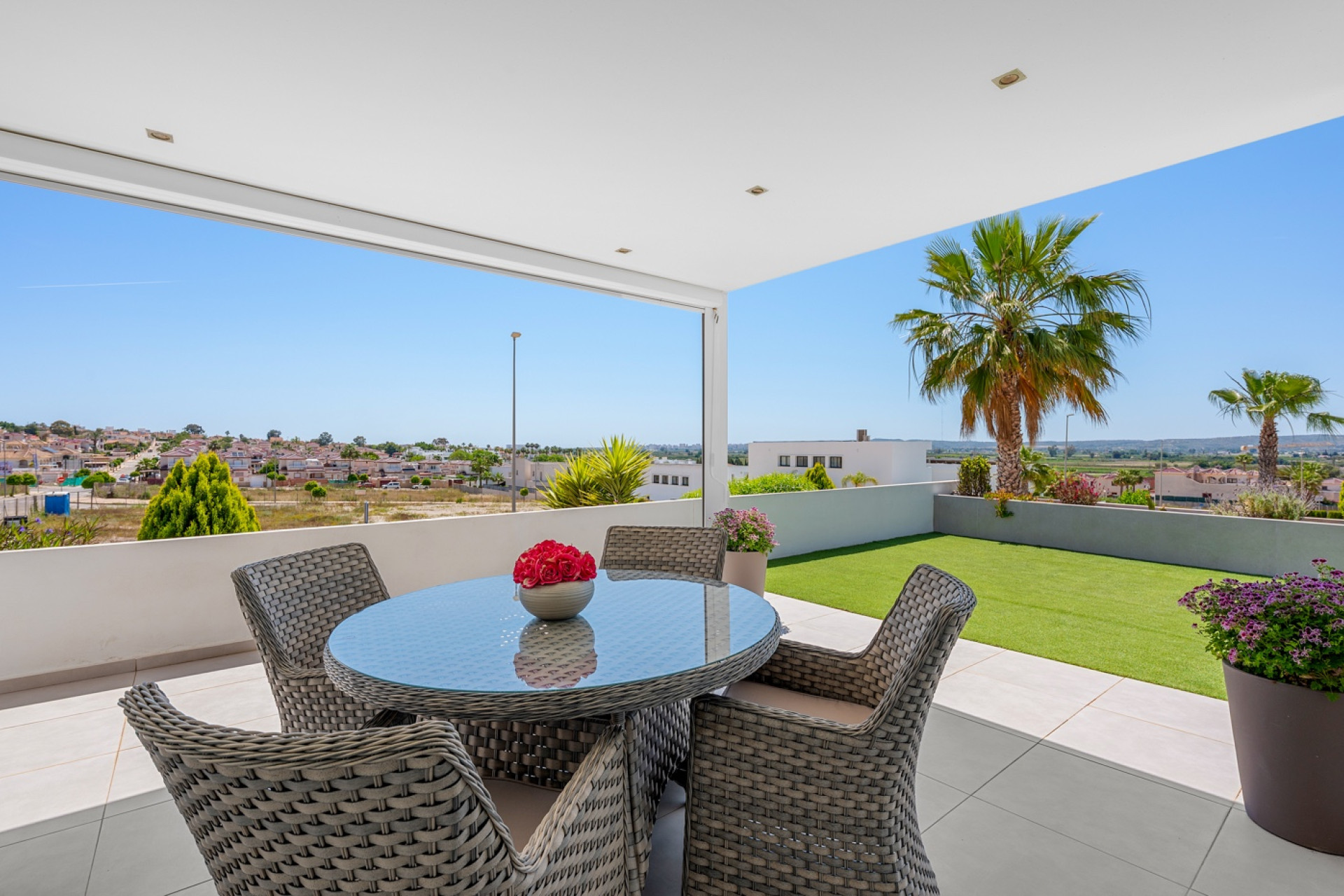 Reventa - 3. Casa indepiende - La Marina - Costa Blanca Sur