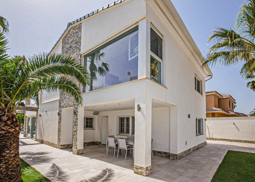 Reventa - 3. Casa indepiende - La Zenia - Costa Blanca Sur