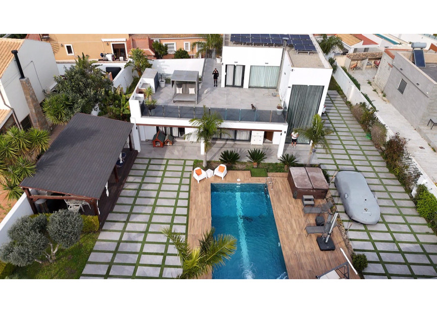 Reventa - 3. Casa indepiende - Los Balcones - Costa Blanca Sur