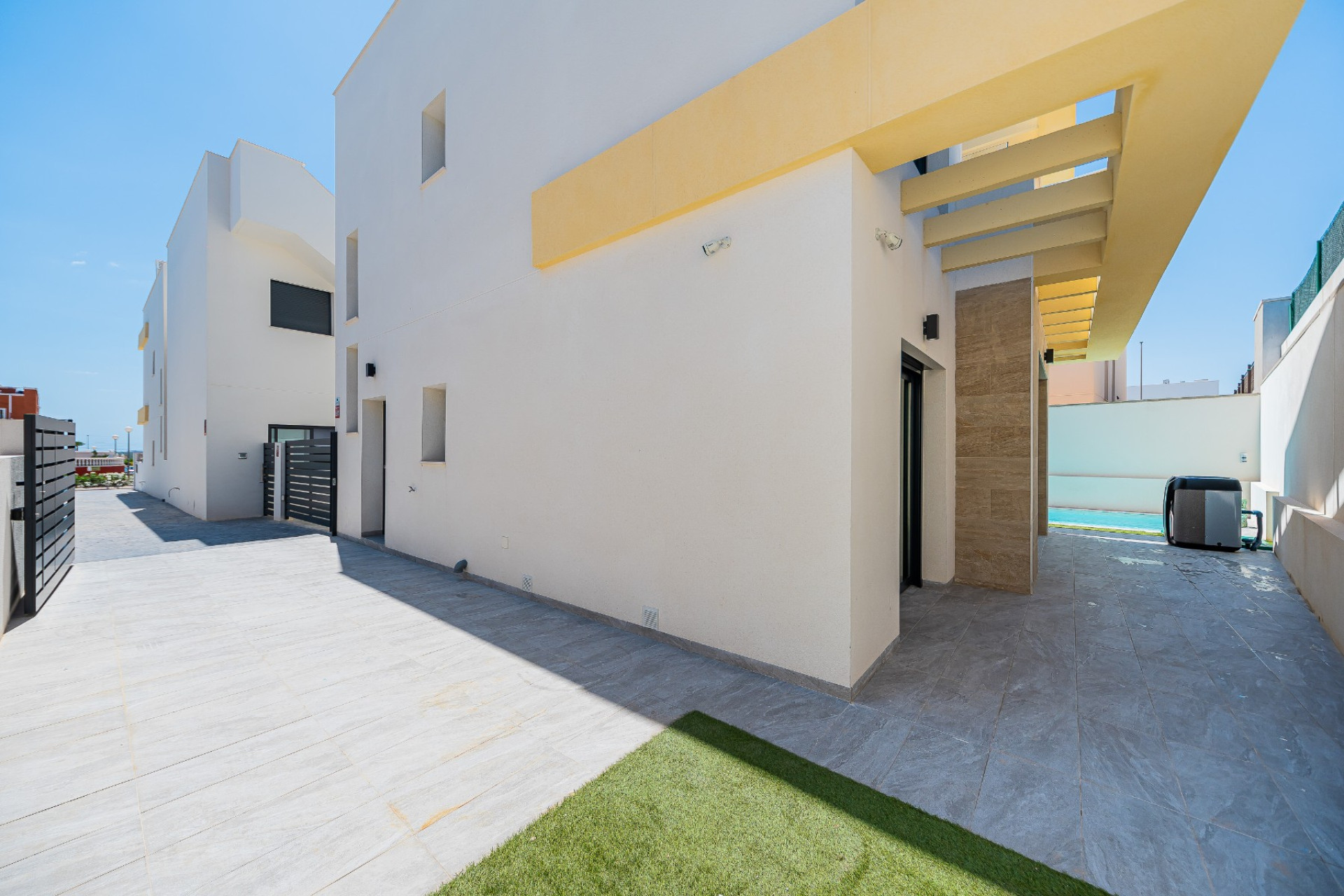 Reventa - 3. Casa indepiende - Los Montesinos - Costa Blanca Sur