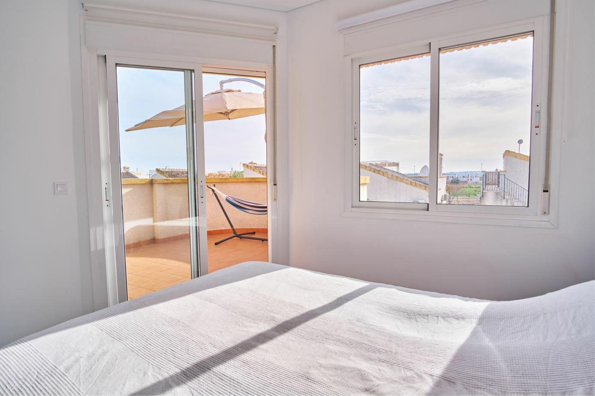 Reventa - 3. Casa indepiende - Los Montesinos - La Herrada