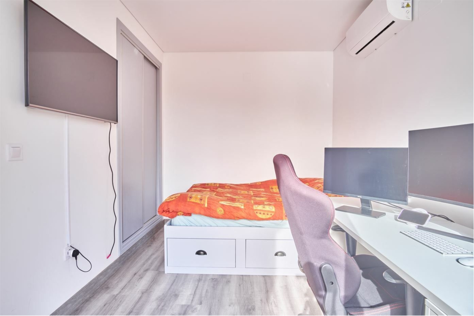 Reventa - 3. Casa indepiende - Los Montesinos - La Herrada