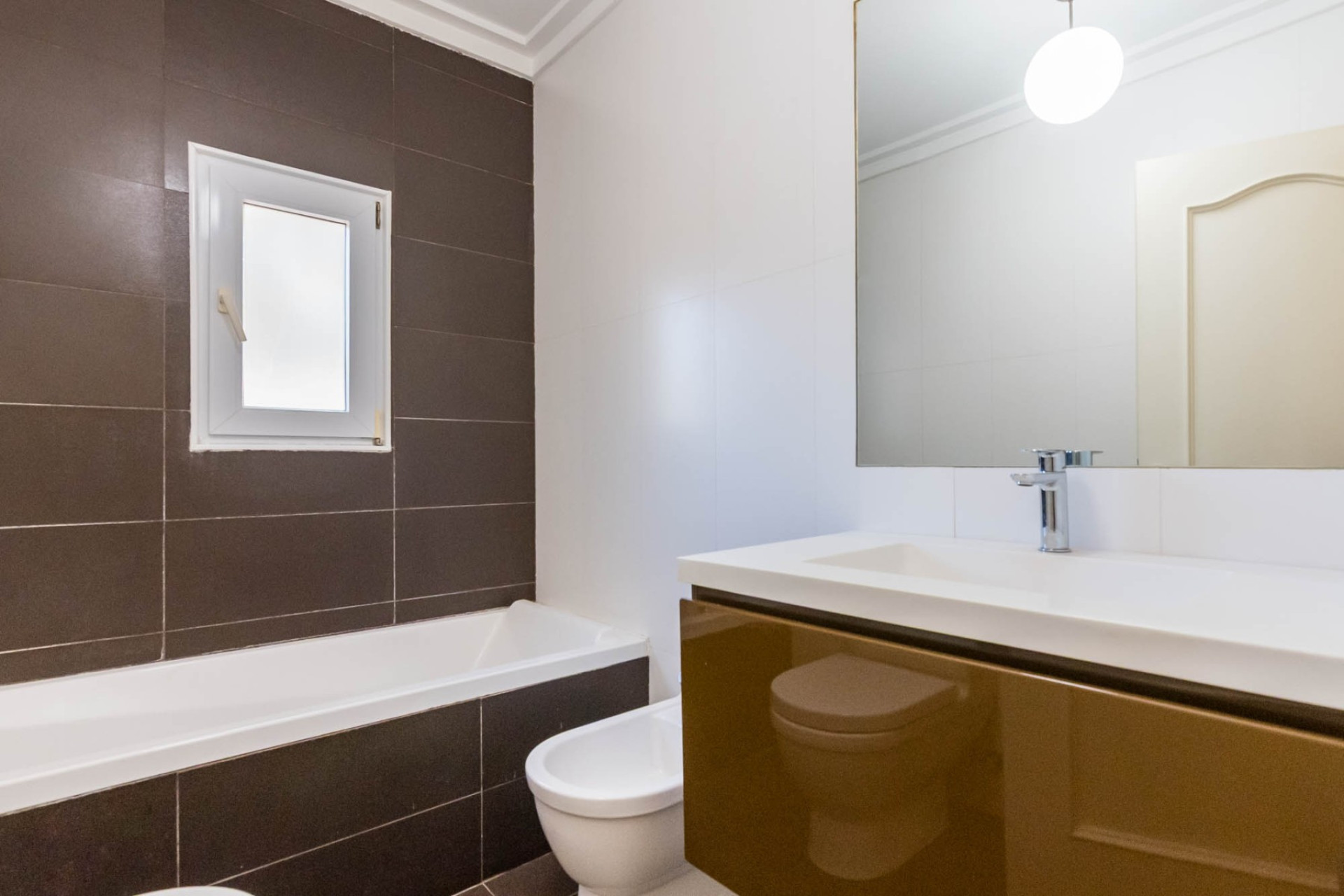 Reventa - 3. Casa indepiende - MOLINA DEL SEGURA