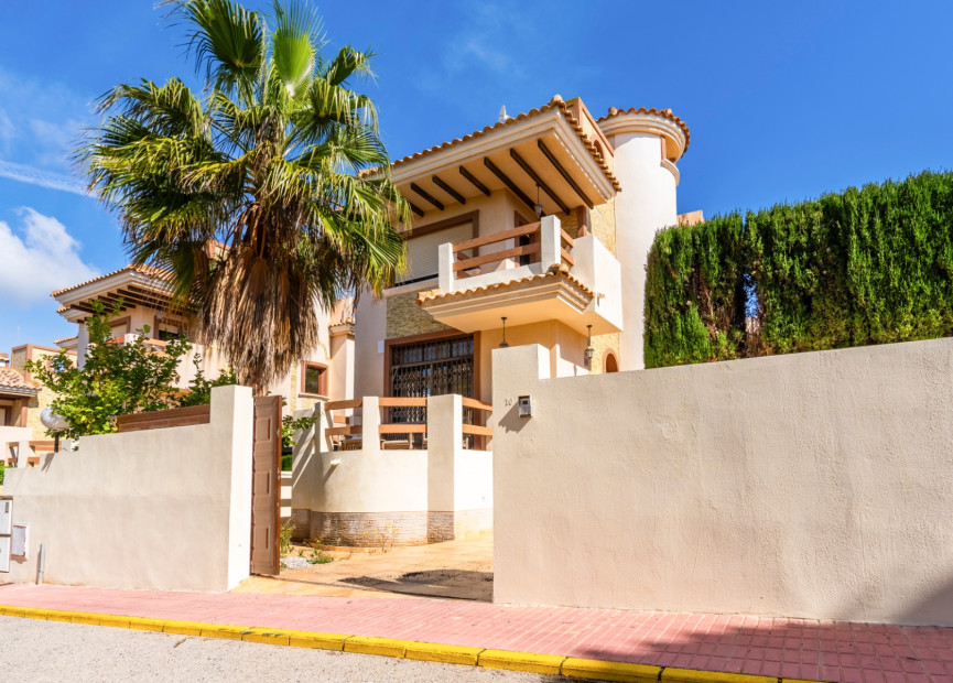 Reventa - 3. Casa indepiende - Orihuela Costa - Costa Blanca Sur