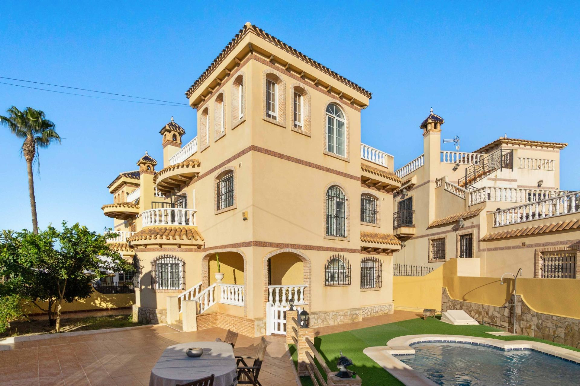 Reventa - 3. Casa indepiende - Orihuela Costa - Costa Blanca Sur