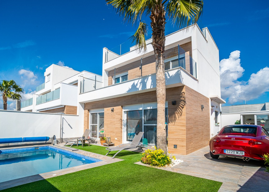 Reventa - 3. Casa indepiende - Pilar de la Horadada - Costa Blanca Sur