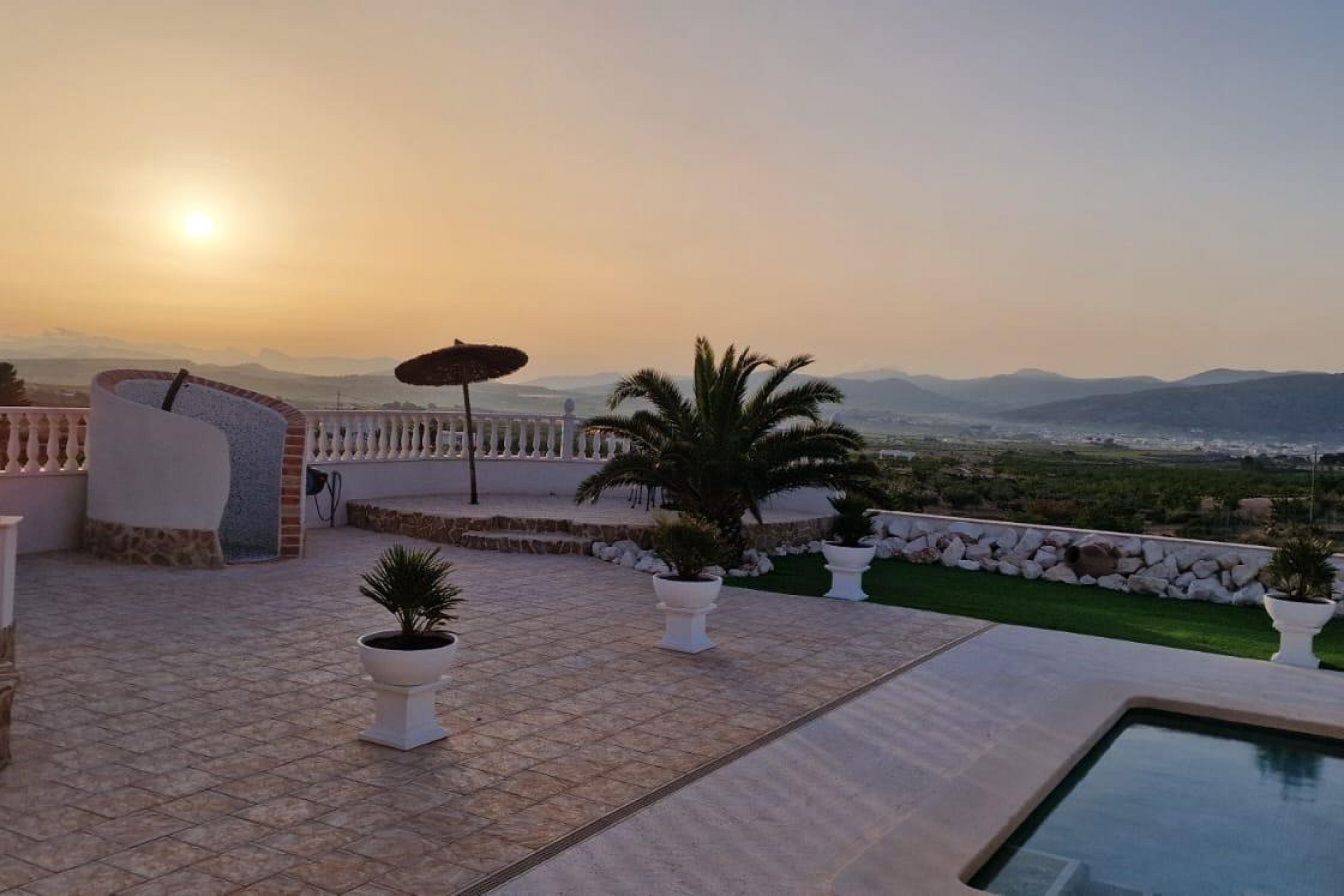 Reventa - 3. Casa indepiende - Pinoso - Costa Blanca Norte 