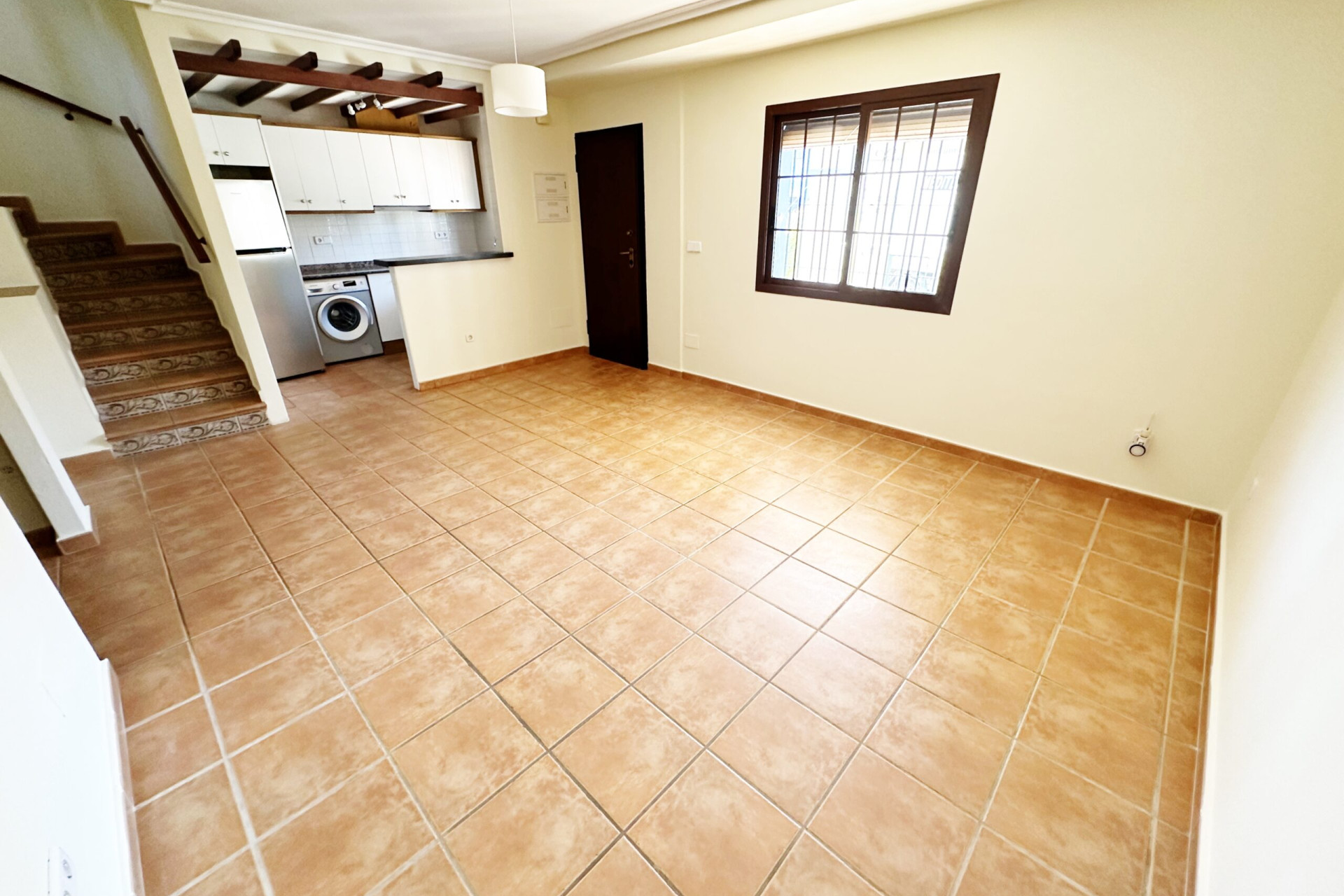 Reventa - 3. Casa indepiende - Roda - Señorio de Roda