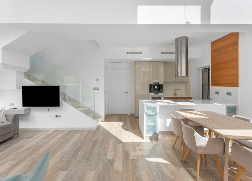 Reventa - 3. Casa indepiende - Rojales - Pueblo bravo