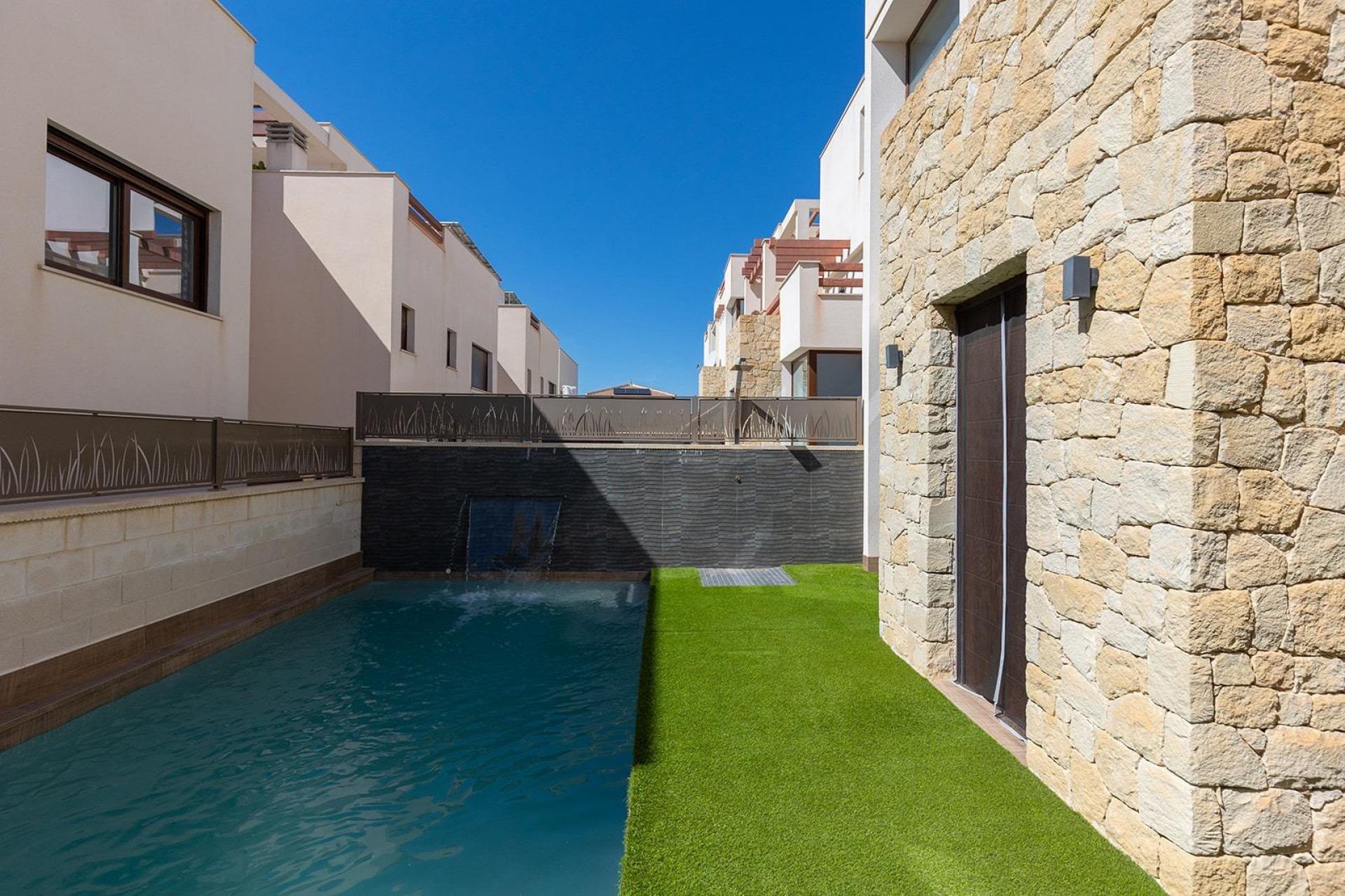 Reventa - 3. Casa indepiende - Rojales - Pueblo bravo