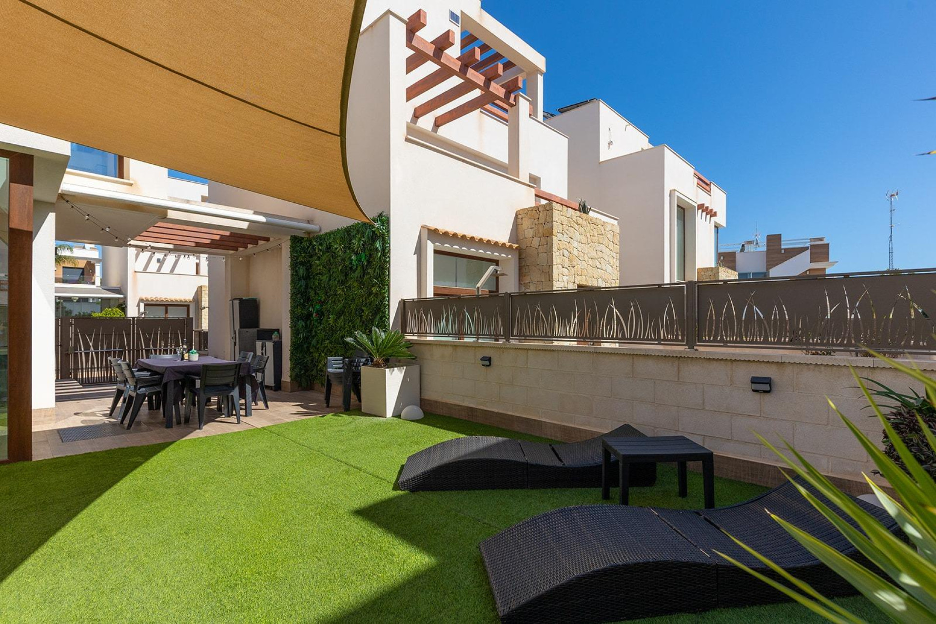 Reventa - 3. Casa indepiende - Rojales - Pueblo bravo