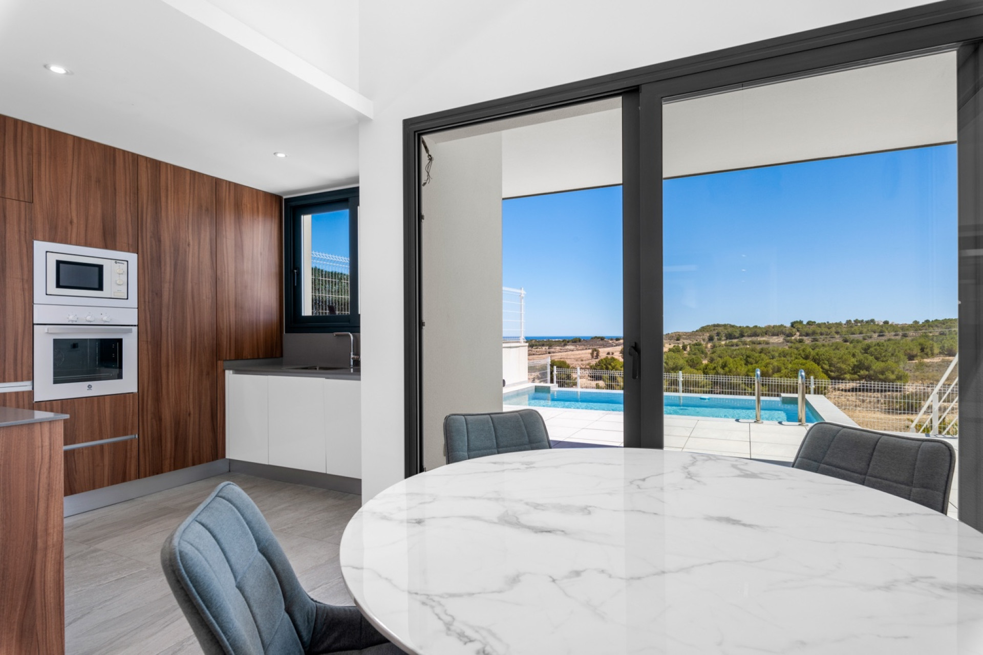 Reventa - 3. Casa indepiende - San Miguel de Salinas - Costa Blanca Sur