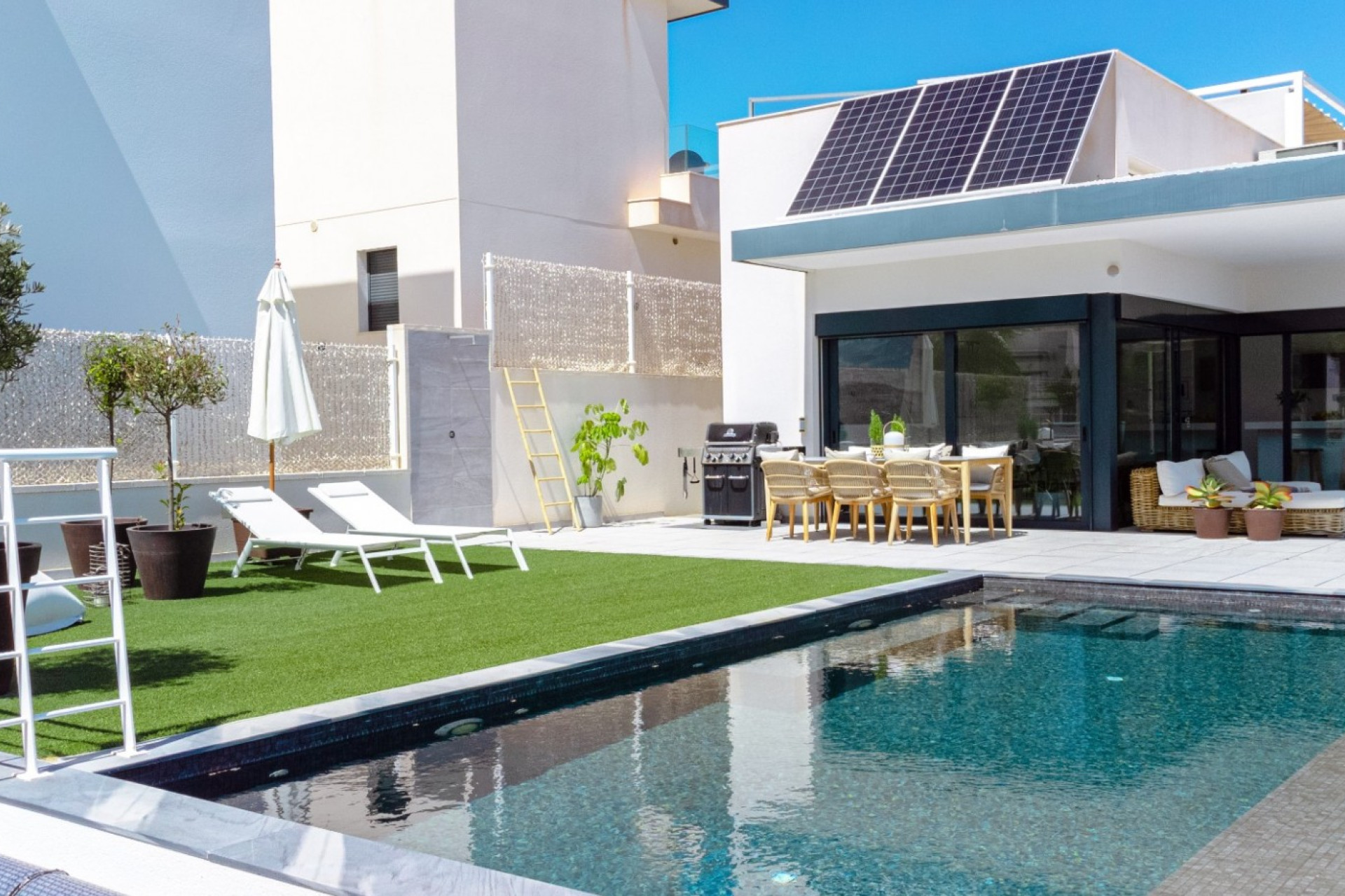 Reventa - 3. Casa indepiende - San Miguel de Salinas - Costa Blanca Sur