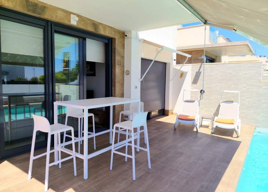 Reventa - 3. Casa indepiende - San Miguel de Salinas - Costa Blanca Sur