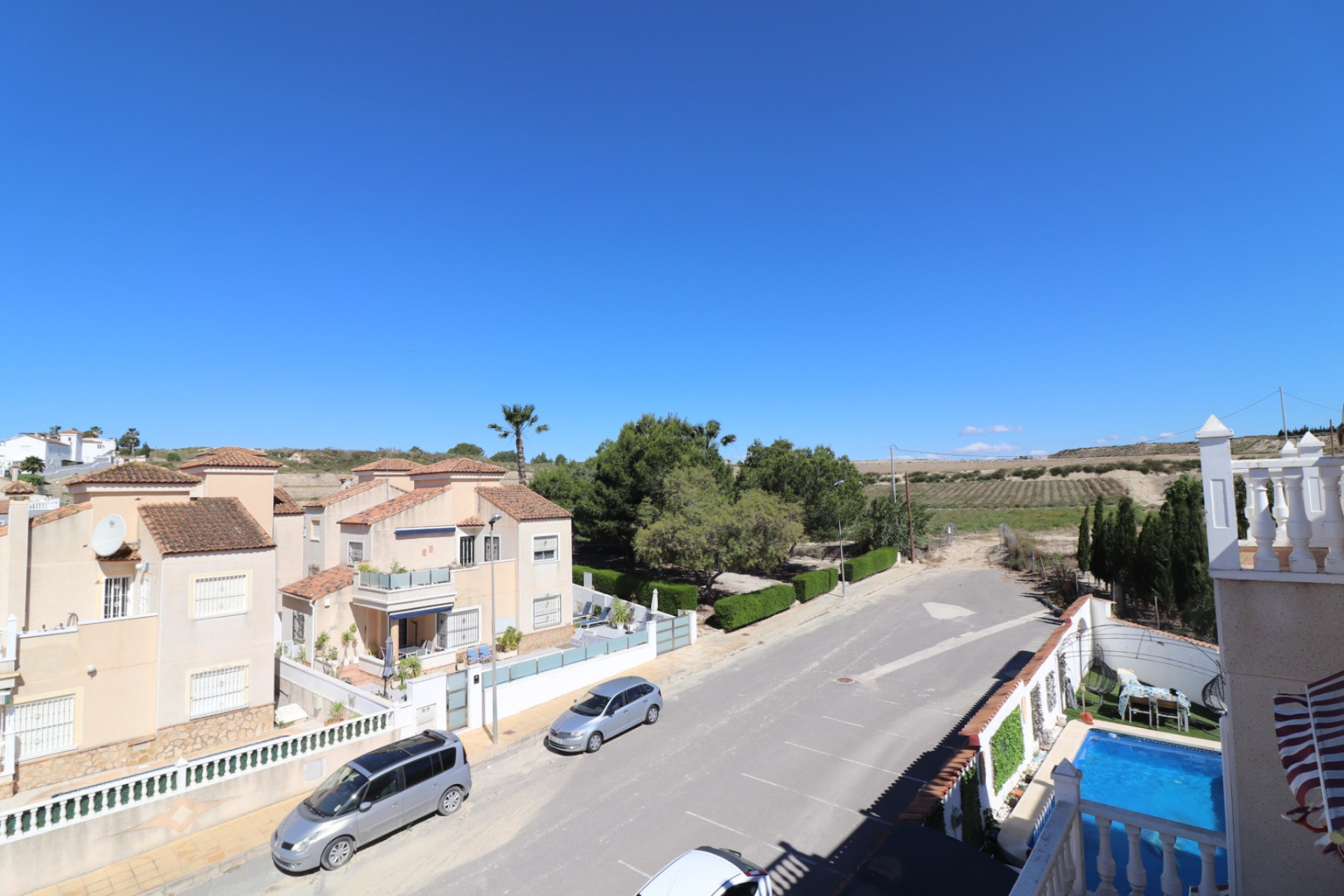 Reventa - 3. Casa indepiende - San Miguel de Salinas - Lake View Mansions