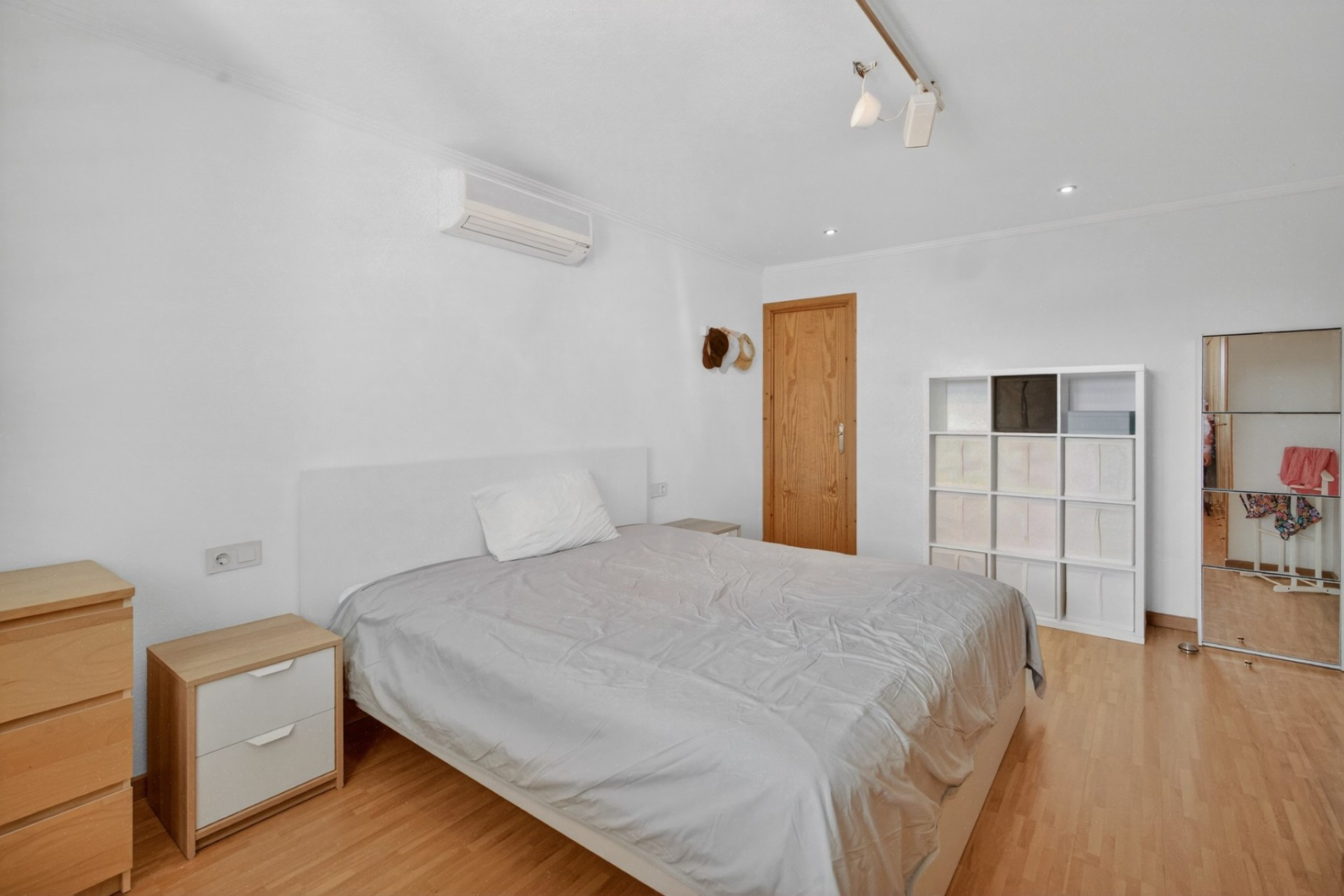 Reventa - 3. Casa indepiende - Santa Pola - Costa Blanca Sur