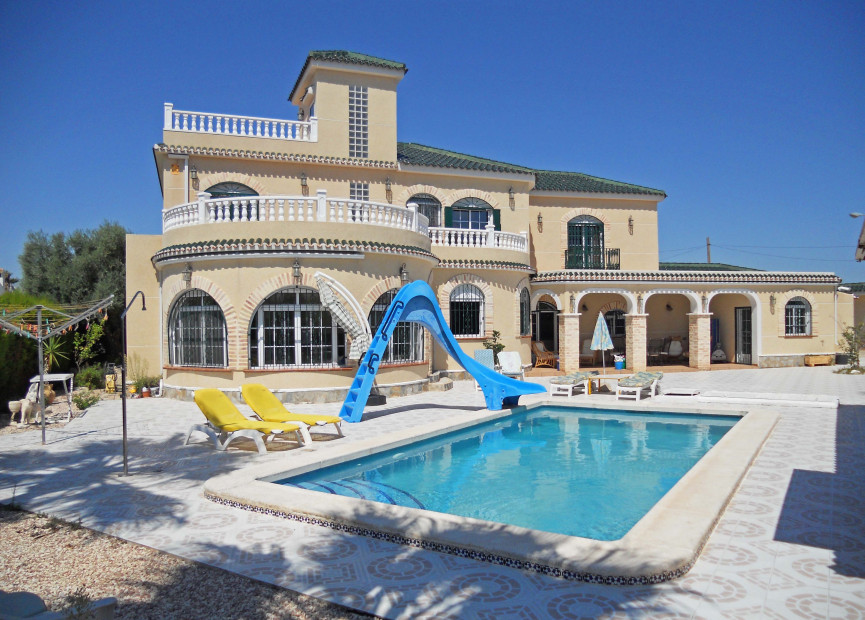 Reventa - 3. Casa indepiende - Torrevieja - Costa Blanca Sur