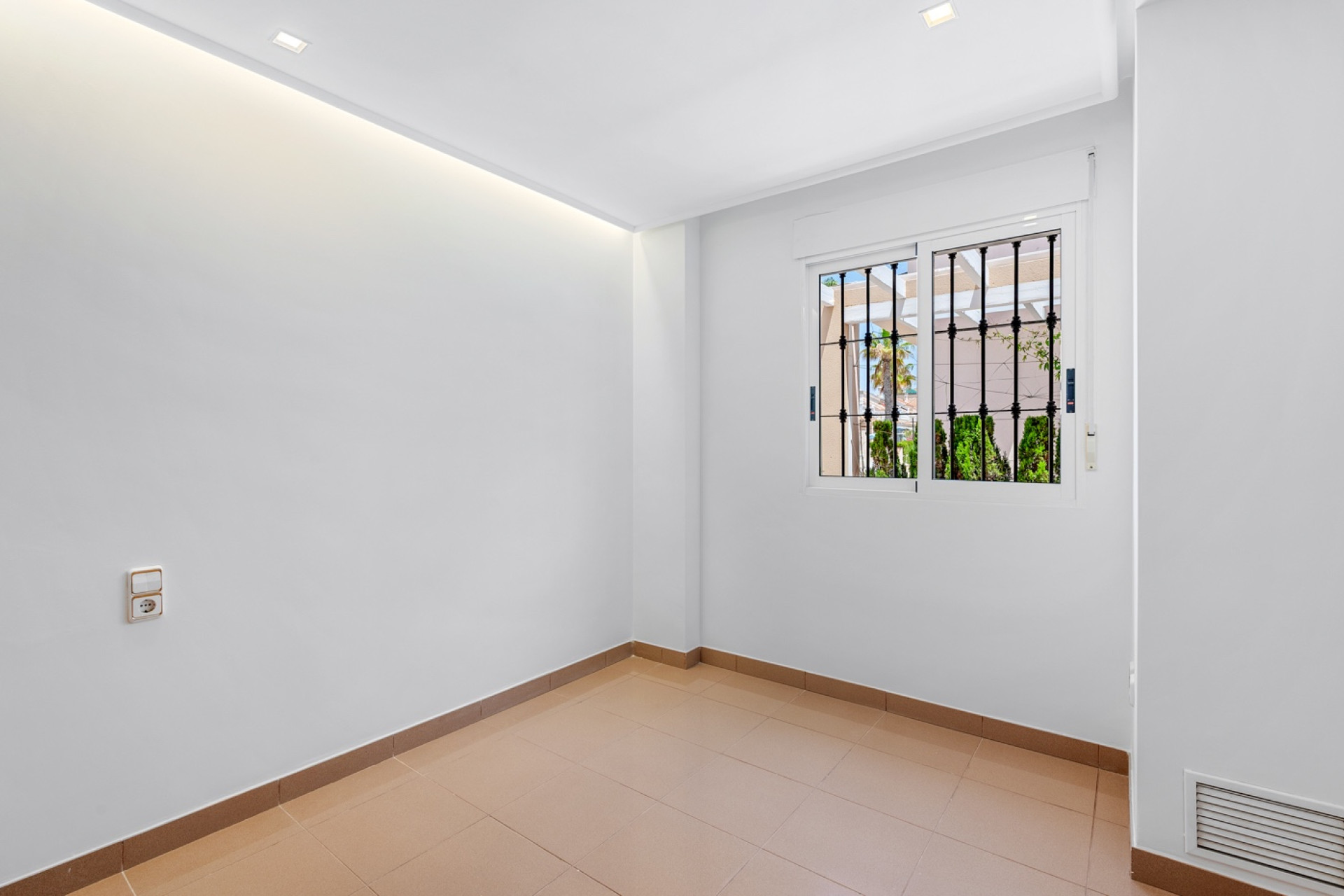 Reventa - 3. Casa indepiende - Torrevieja - Costa Blanca Sur