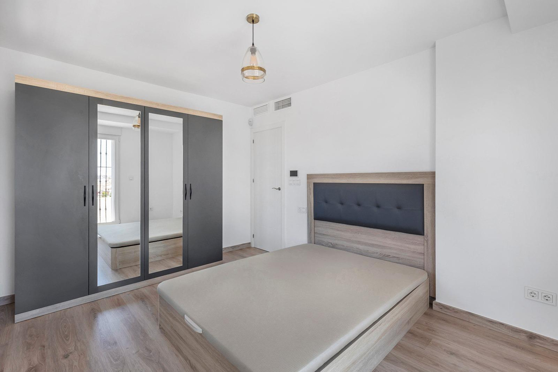 Reventa - 3. Casa indepiende - Torrevieja - Costa Blanca Sur