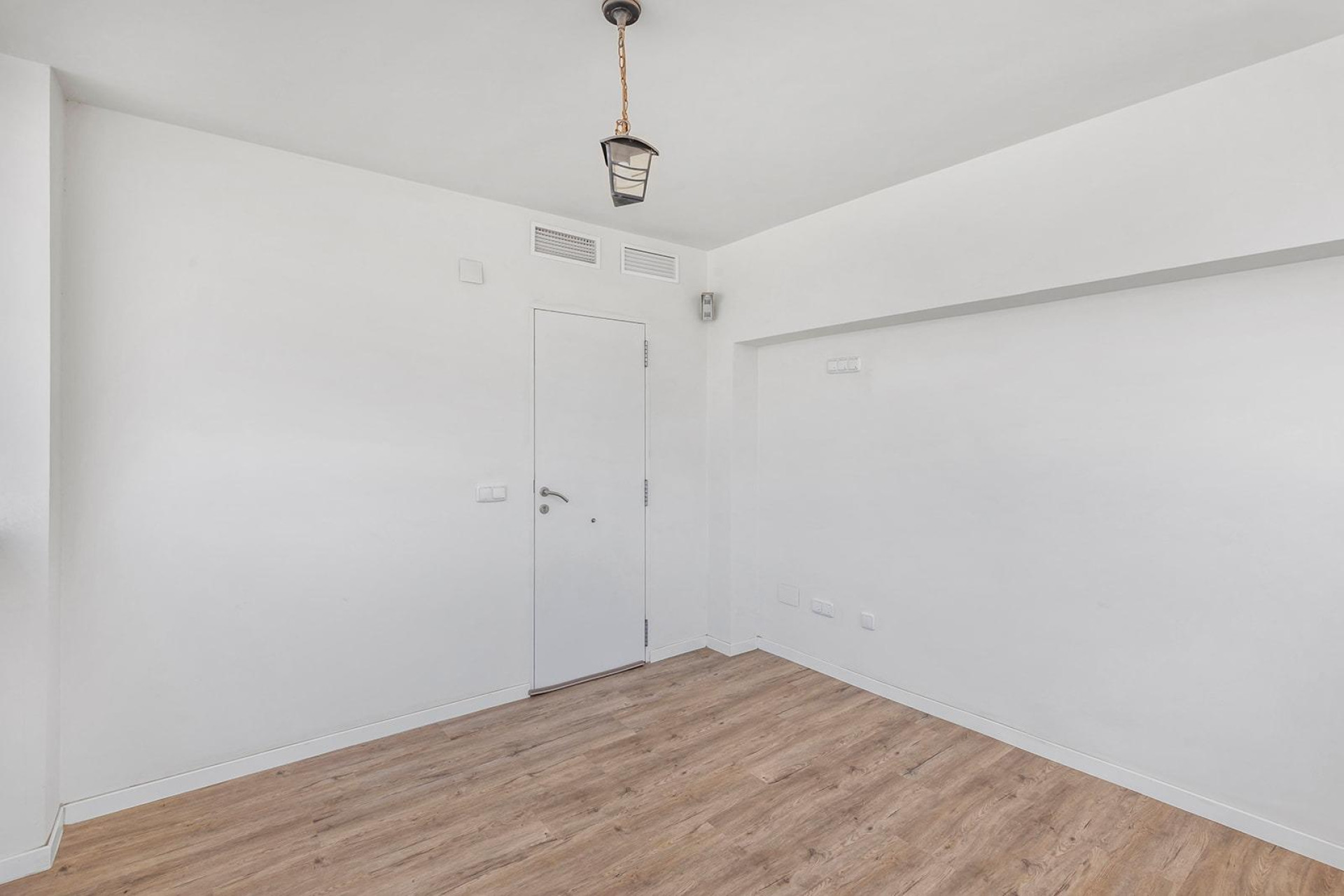 Reventa - 3. Casa indepiende - Torrevieja - Costa Blanca Sur