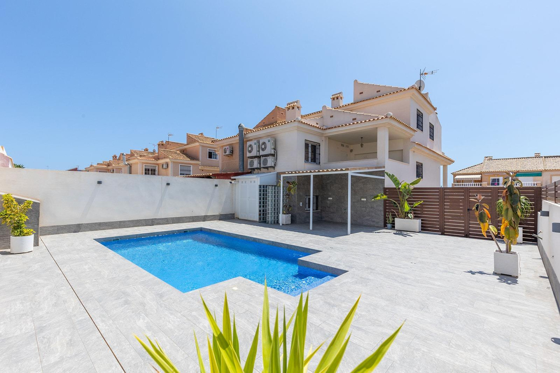 Reventa - 3. Casa indepiende - Torrevieja - Costa Blanca Sur