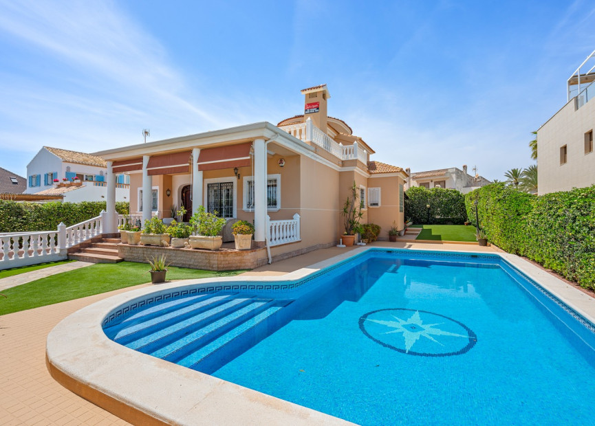 Reventa - 3. Casa indepiende - Torrevieja - Costa Blanca Sur