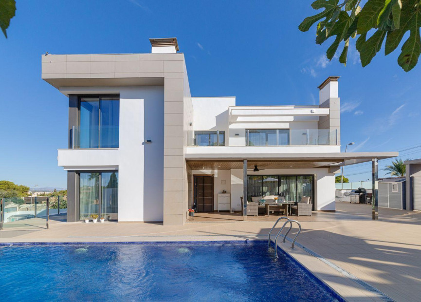 Reventa - 3. Casa indepiende - Torrevieja - Costa Blanca Sur