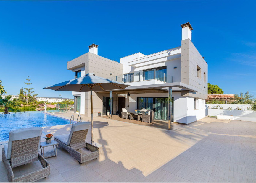Reventa - 3. Casa indepiende - Torrevieja - Costa Blanca Sur