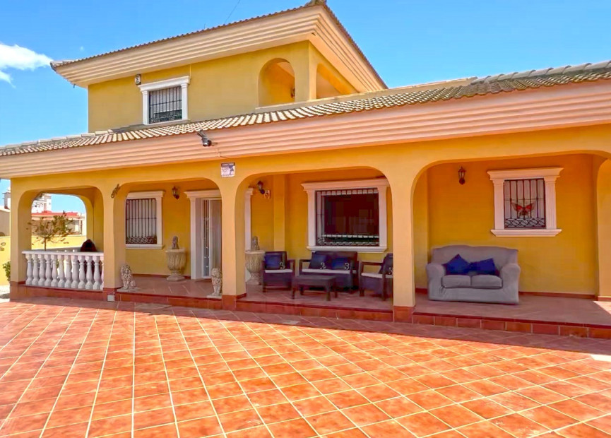 Reventa - 3. Casa indepiende - Torrevieja - Costa Blanca Sur