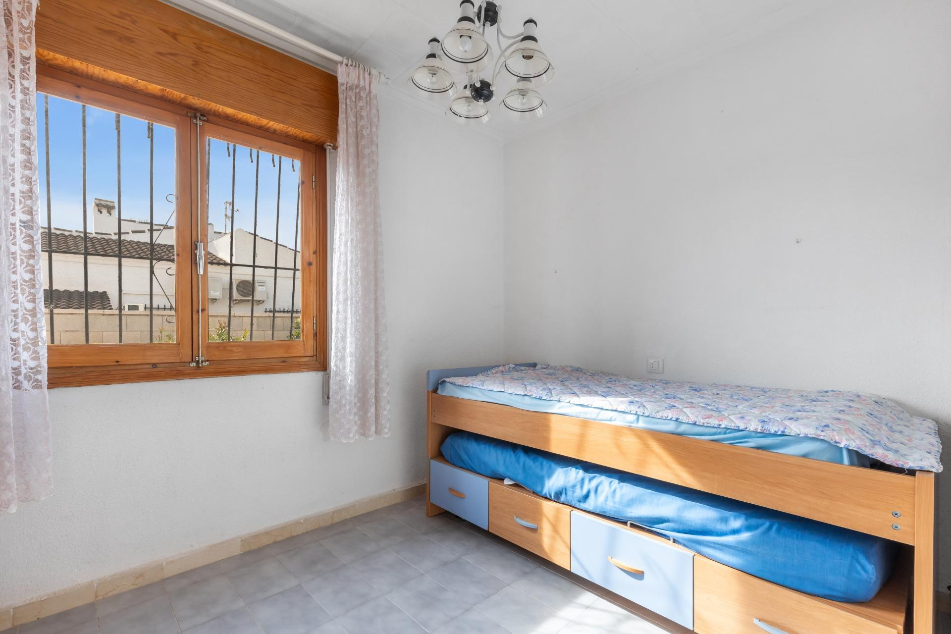 Reventa - 3. Casa indepiende - Torrevieja - La siesta