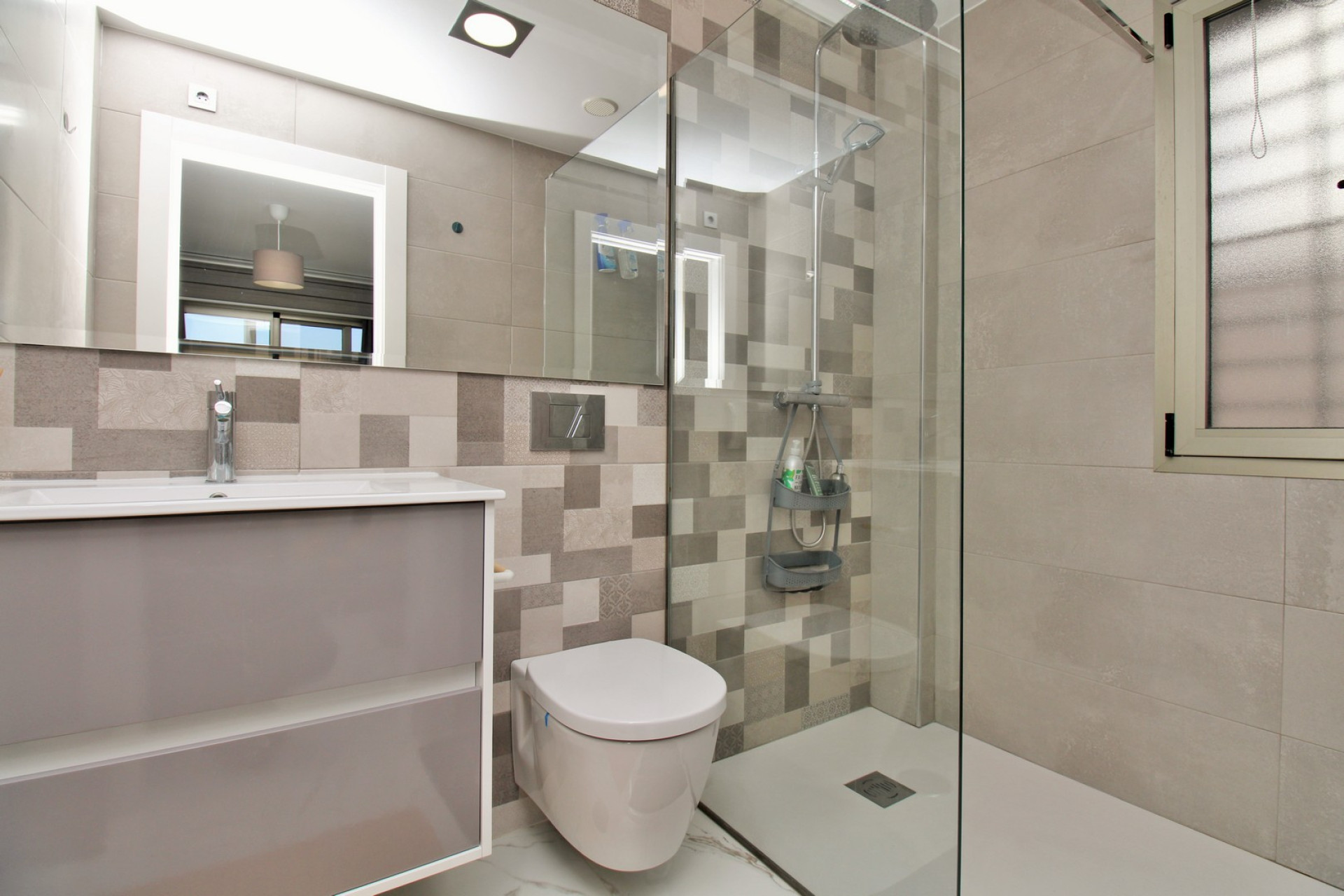 Reventa - 3. Casa indepiende - Villamartin - Costa Blanca Sur