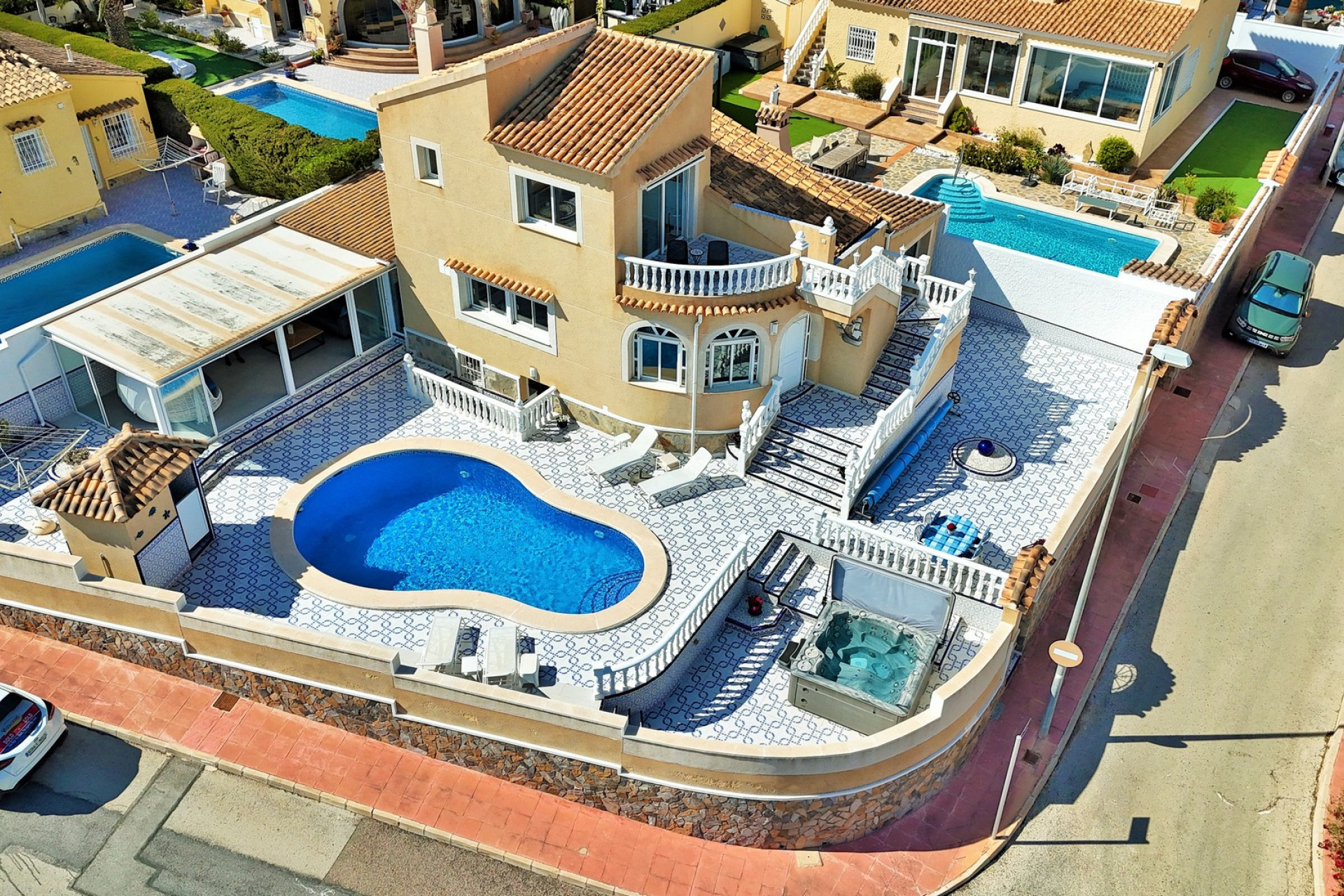 Reventa - 3. Casa indepiende - Villamartin - Costa Blanca Sur