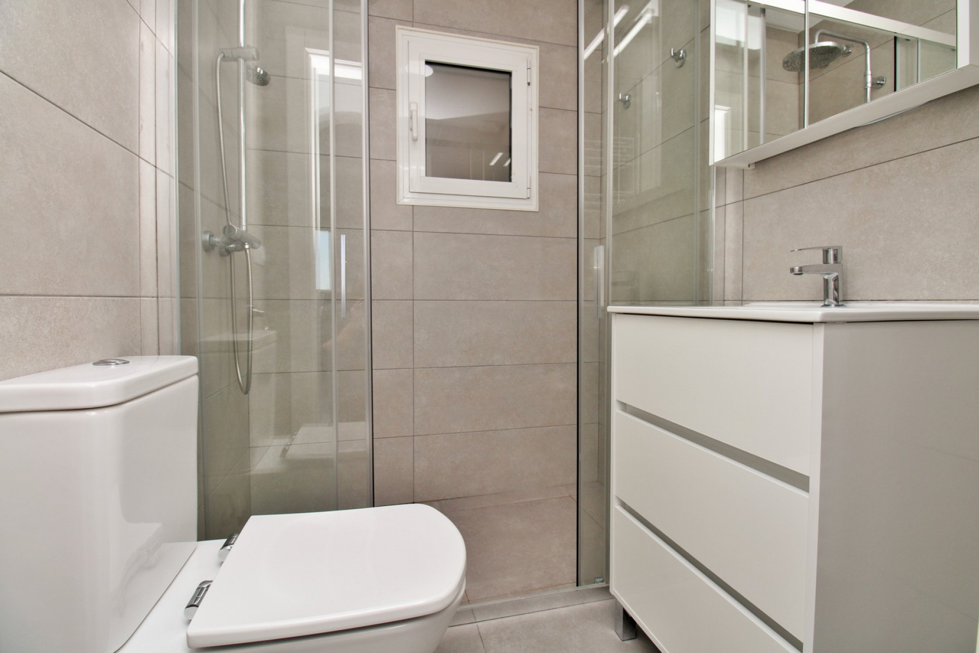 Reventa - 3. Casa indepiende - Villamartin - Costa Blanca Sur